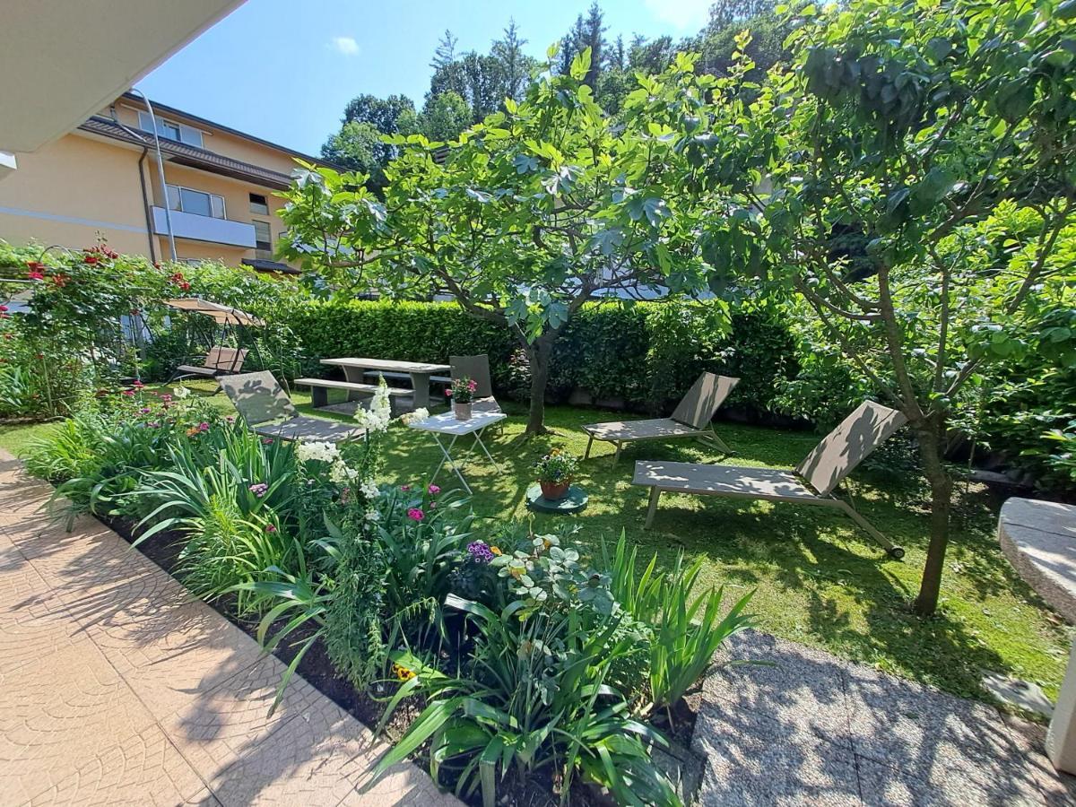 Casa Vacanze Kristina Brissago-Valtravaglia Exterior photo